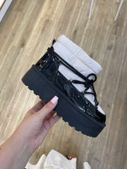 Moonboots - - Live 1 by Krone 1