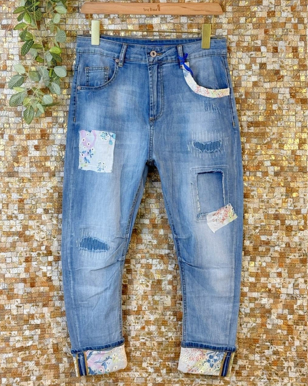 Jeans med flower patches og fold - ITFEB25 by Sexy Woman