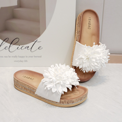 Sandal med blomster front by Krone 1