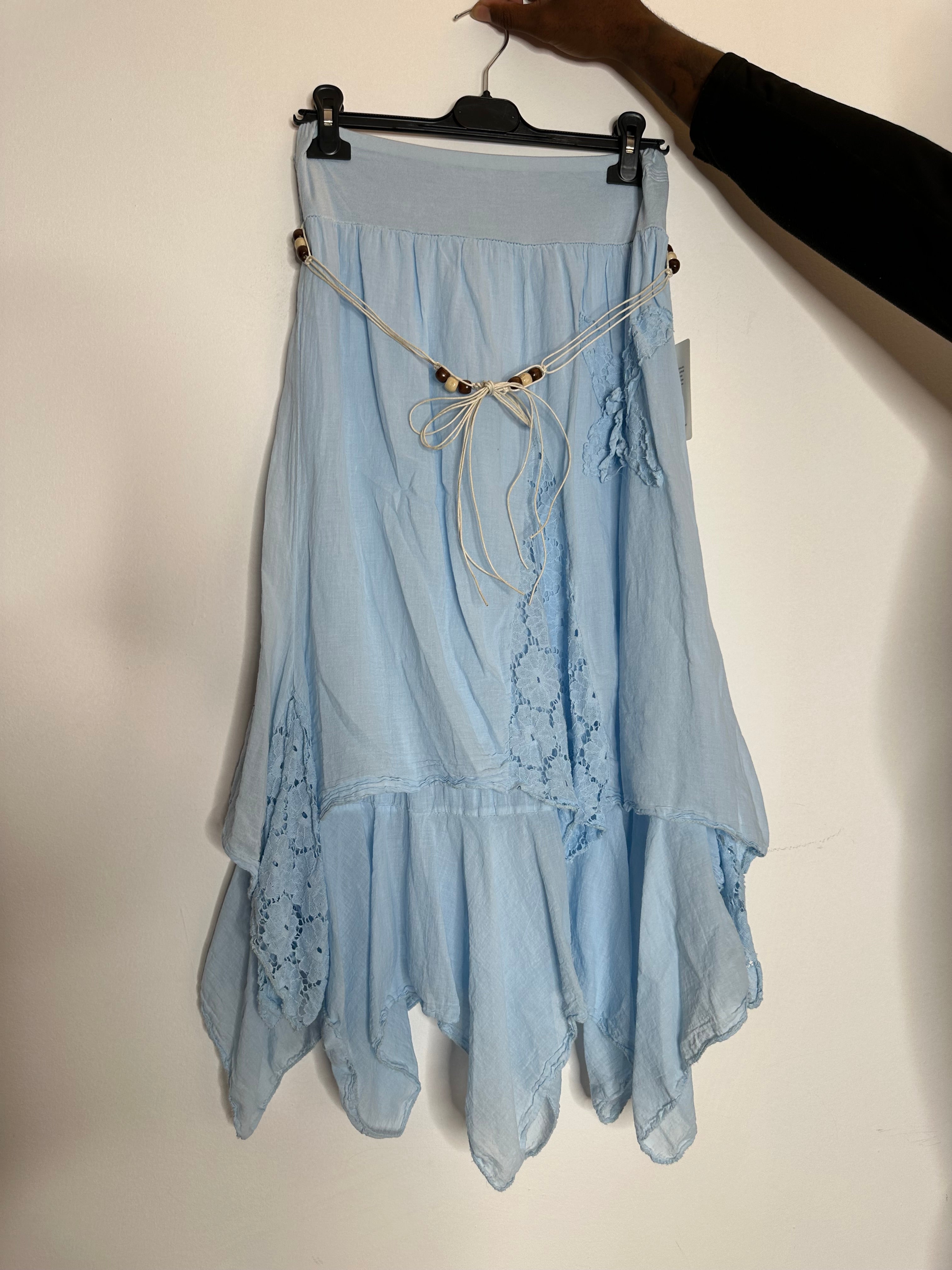 Nederdel med blonder asymmetrisk - ITJULI25 by M8