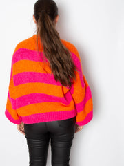 Vamset striktrøje med pufærmer - Ingen returret