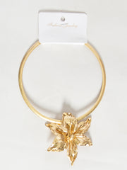 Rund halskæde med blomst - ITFEB25 by Lulu Bijoux