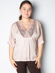 Viskose bluse med blonde by Krone 1