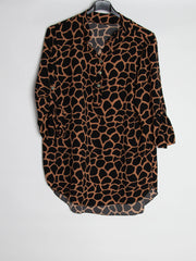 Bluse m. Kort lang effekt - Brystmål 130cm - Ingen returret - ITNOV24 by Krone 1