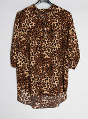 Bluse m. Kort lang effekt - Brystmål 130cm - Ingen returret - ITNOV24 by Krone 1