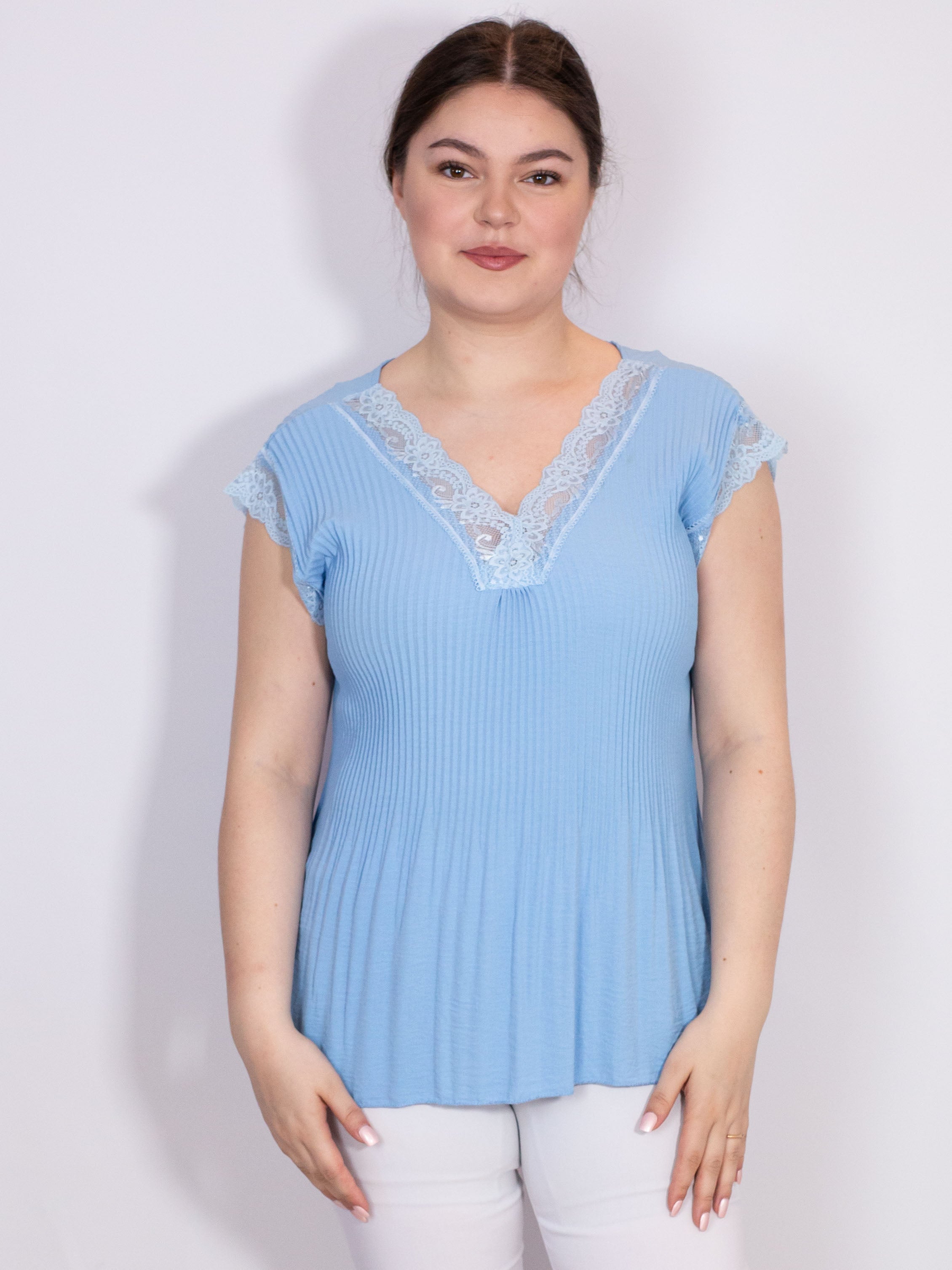 Plisseret blonde top - Brystmål 130cm by Krone 1