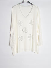Oversize strikbluse med bling blomster - Brystmål 150cm - Ingen returret - ITNOV24 by Krone 1