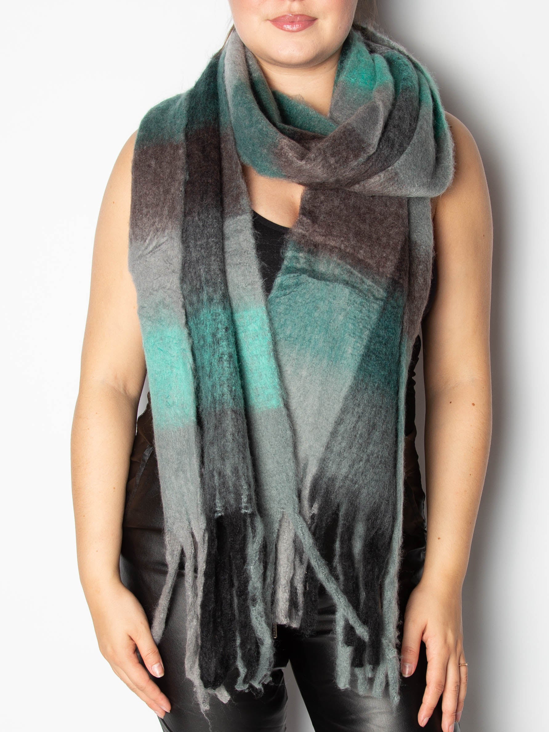 Vamset ternet tørklæde - ITSEP24 by Krone 1