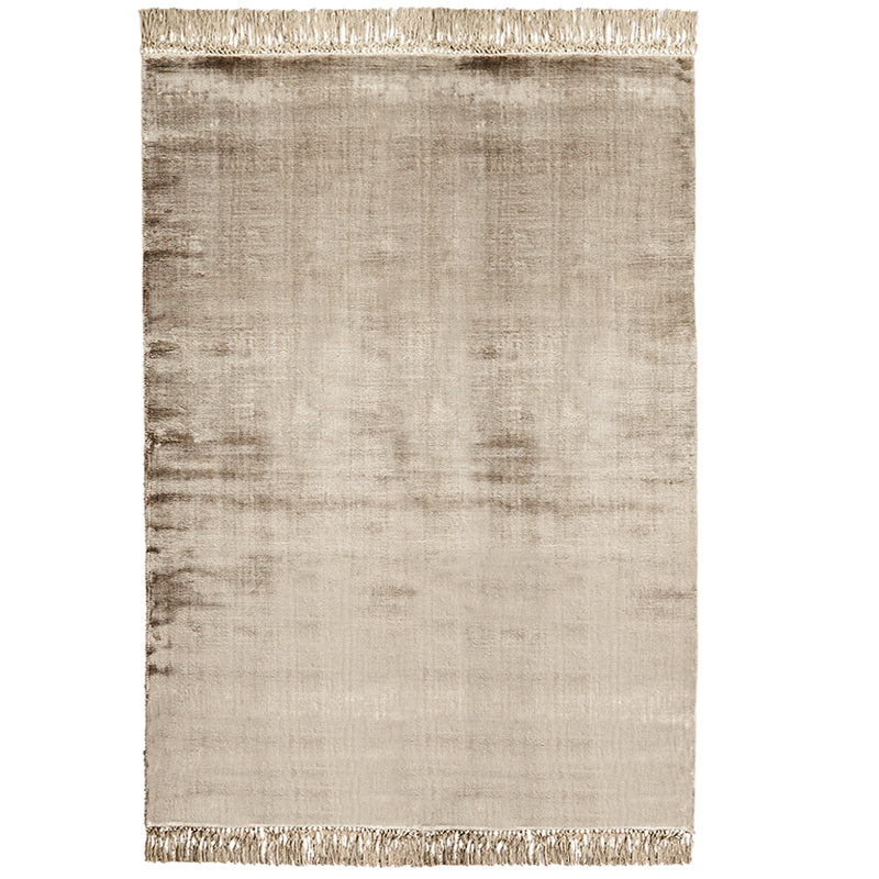 Sand Fringe Rug 2 – Elegant tæppe i neutrale toner med frynser by ByLiving