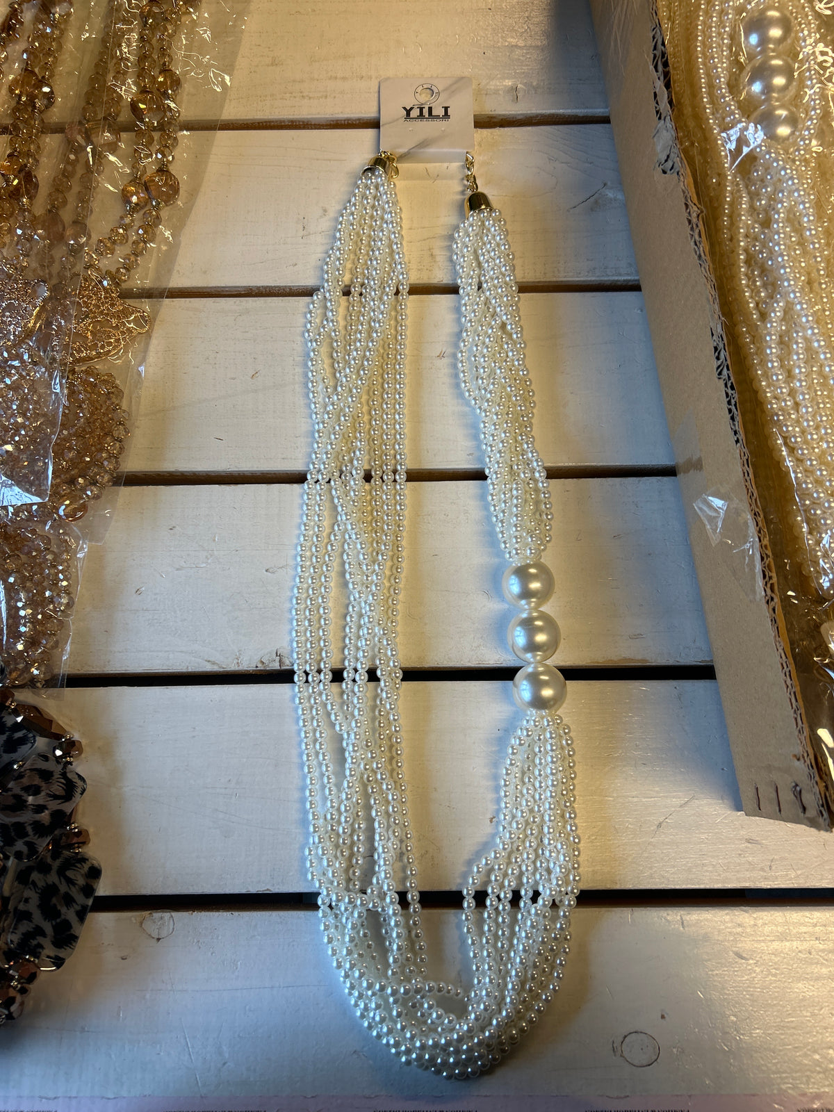 Lang perlekæde by Krone 1