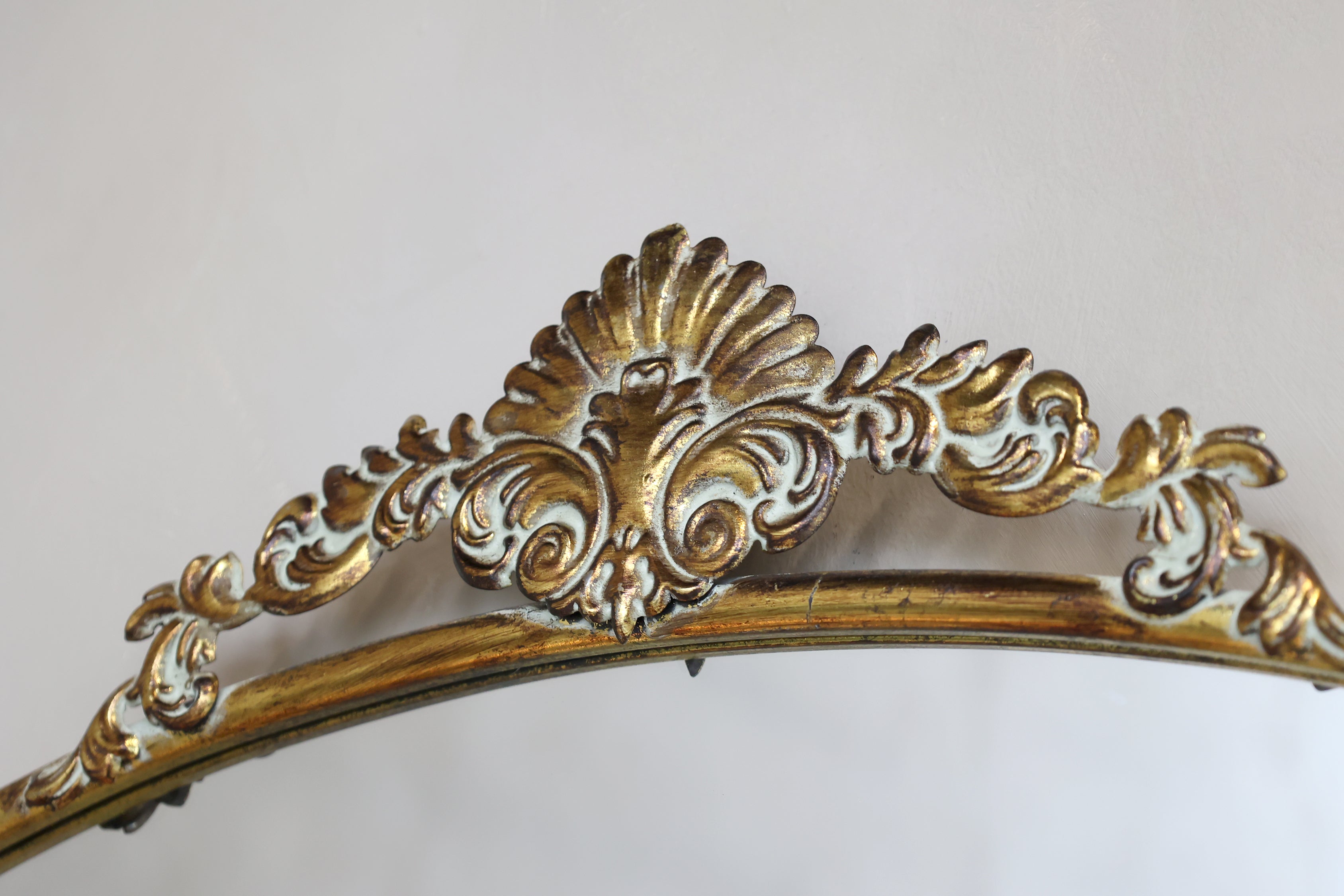 Spejl m. dekorkant, H90/L80/B3,5 cm antique messing by Chic Antique