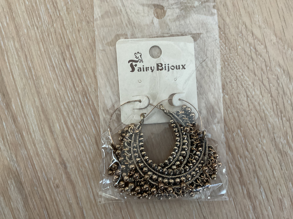 Boho hoop øreringe med vedhæng by Krone 1