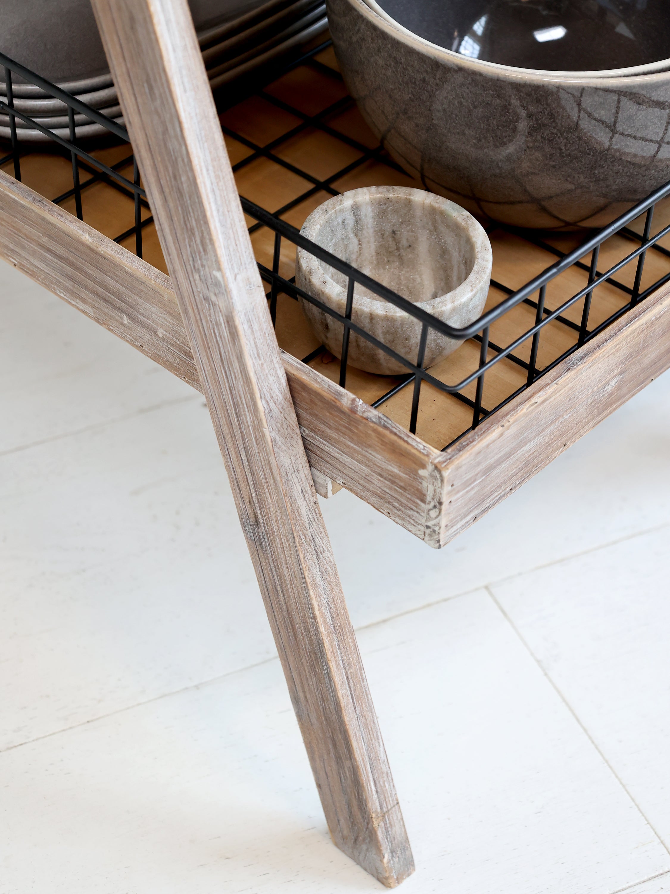 Reol m. 5 hylder og kurve, H170/L42/B70 cm natur by Chic Antique