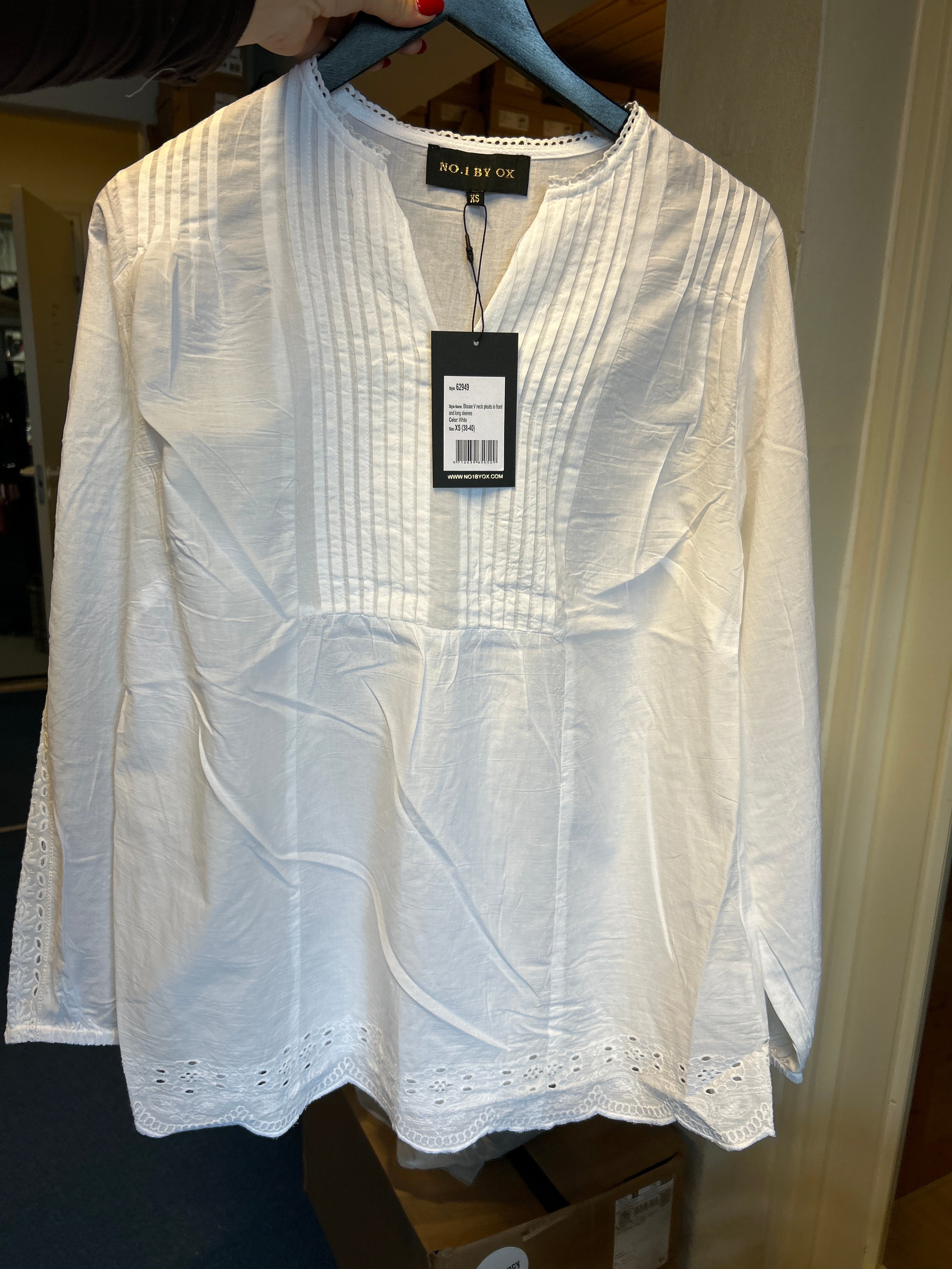 No. 1 By Ox bluse med plisse og mønster på ærmer by Krone 1