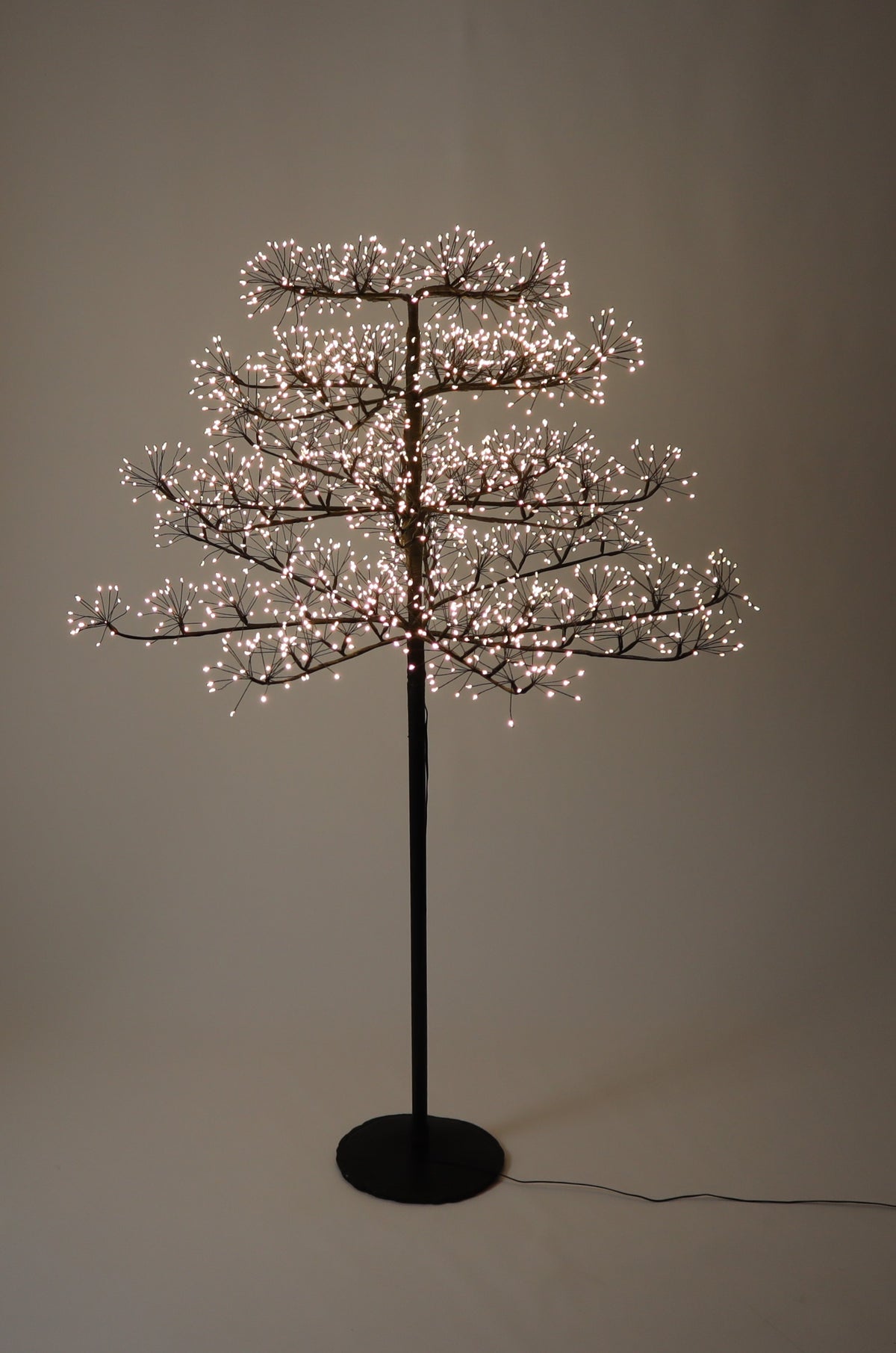 Lystræ Led på sort bordstander 2560 led