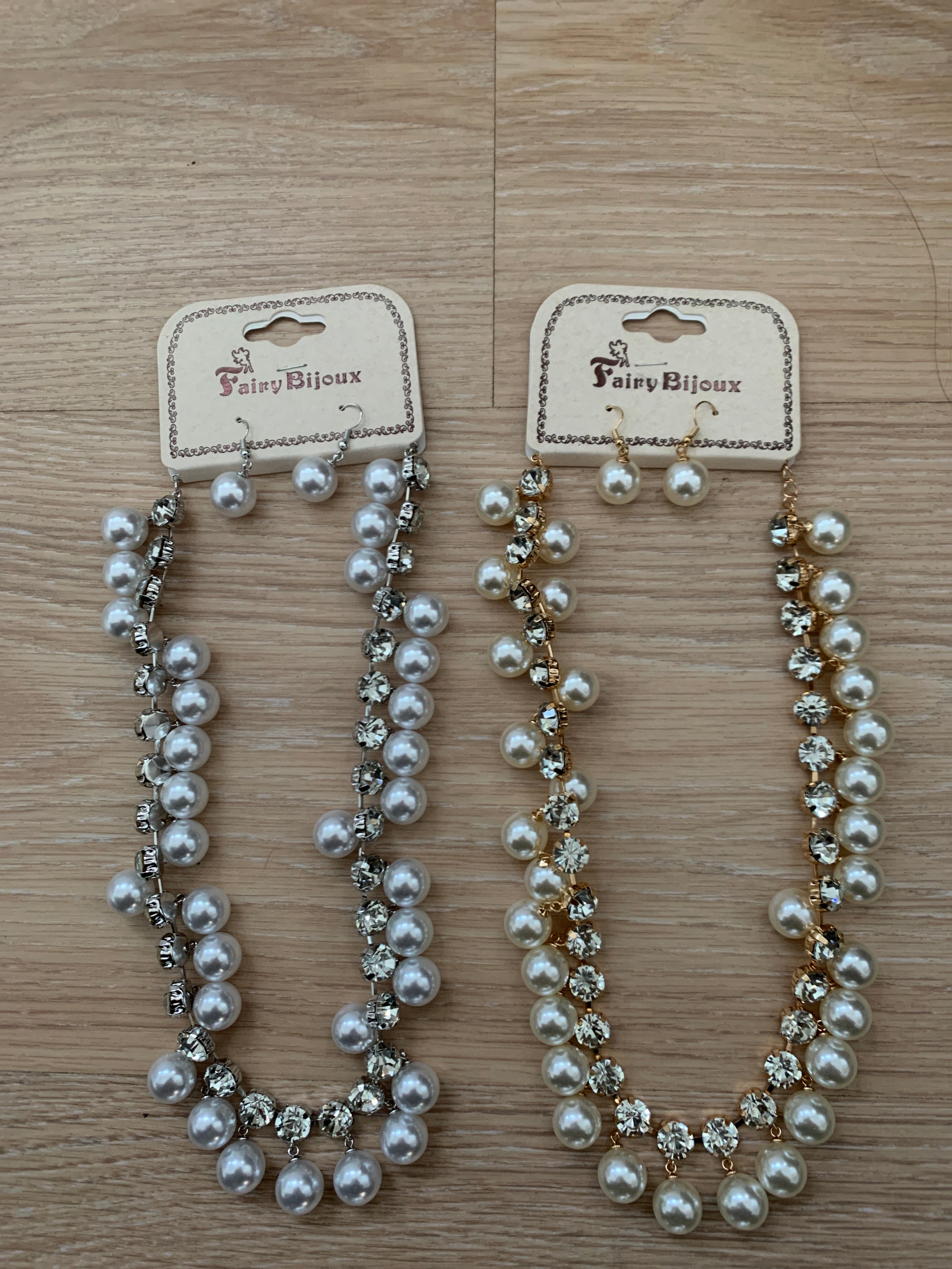 Perle halskæde med sten + perle øreringe by Krone 1