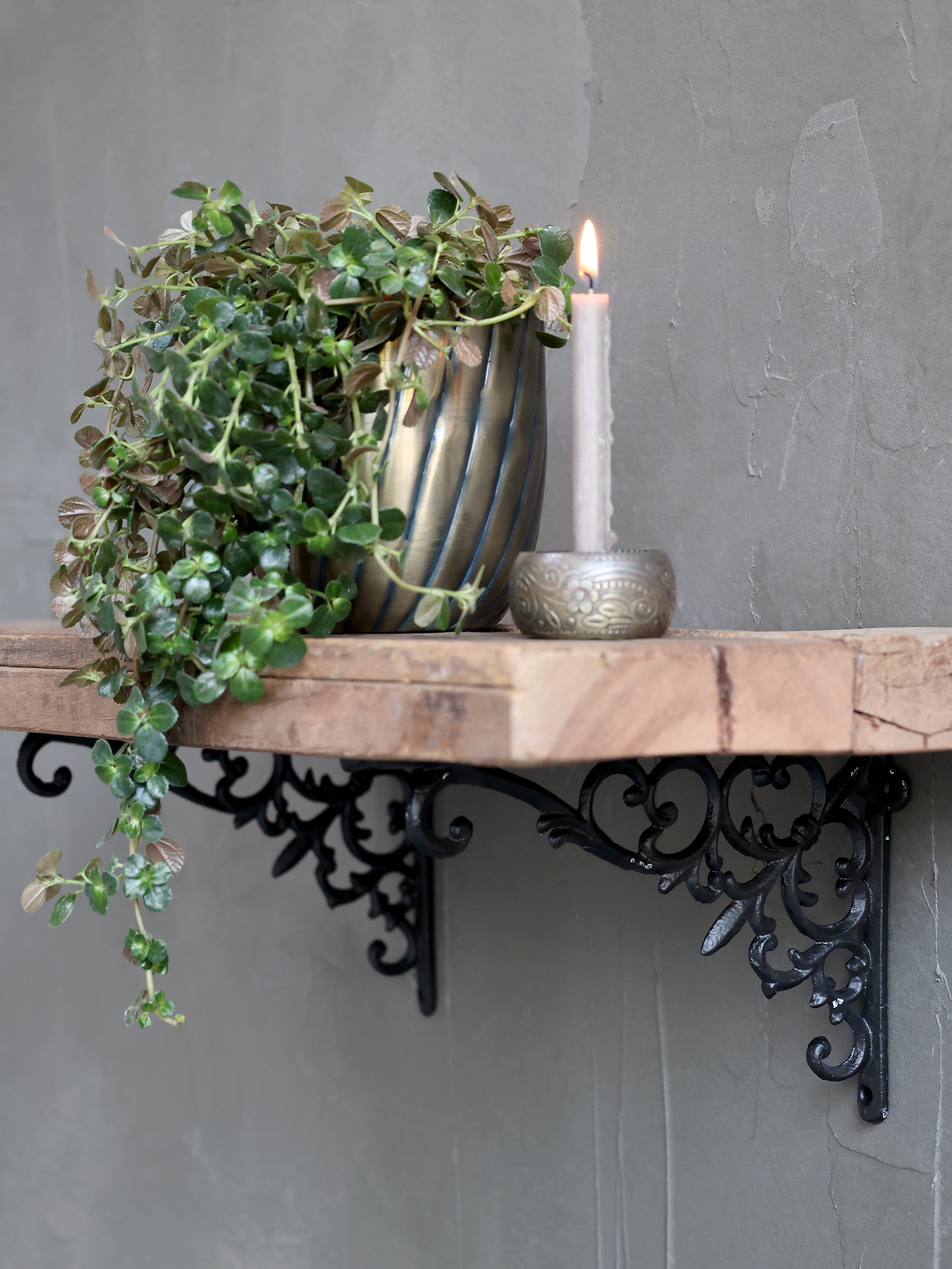 Hyldeknægt, H15,5/L23,5/B3,5 cm antique sort by Chic Antique