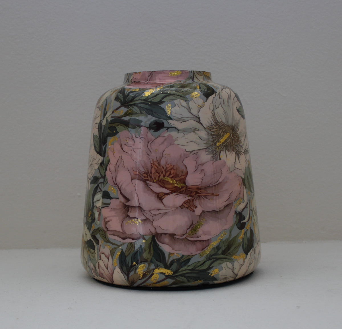 Vase m/ Blomsterdeko h=25cm rosa by Cor Mulder