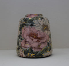 Vase m/ Blomsterdeko h=25cm rosa by Cor Mulder