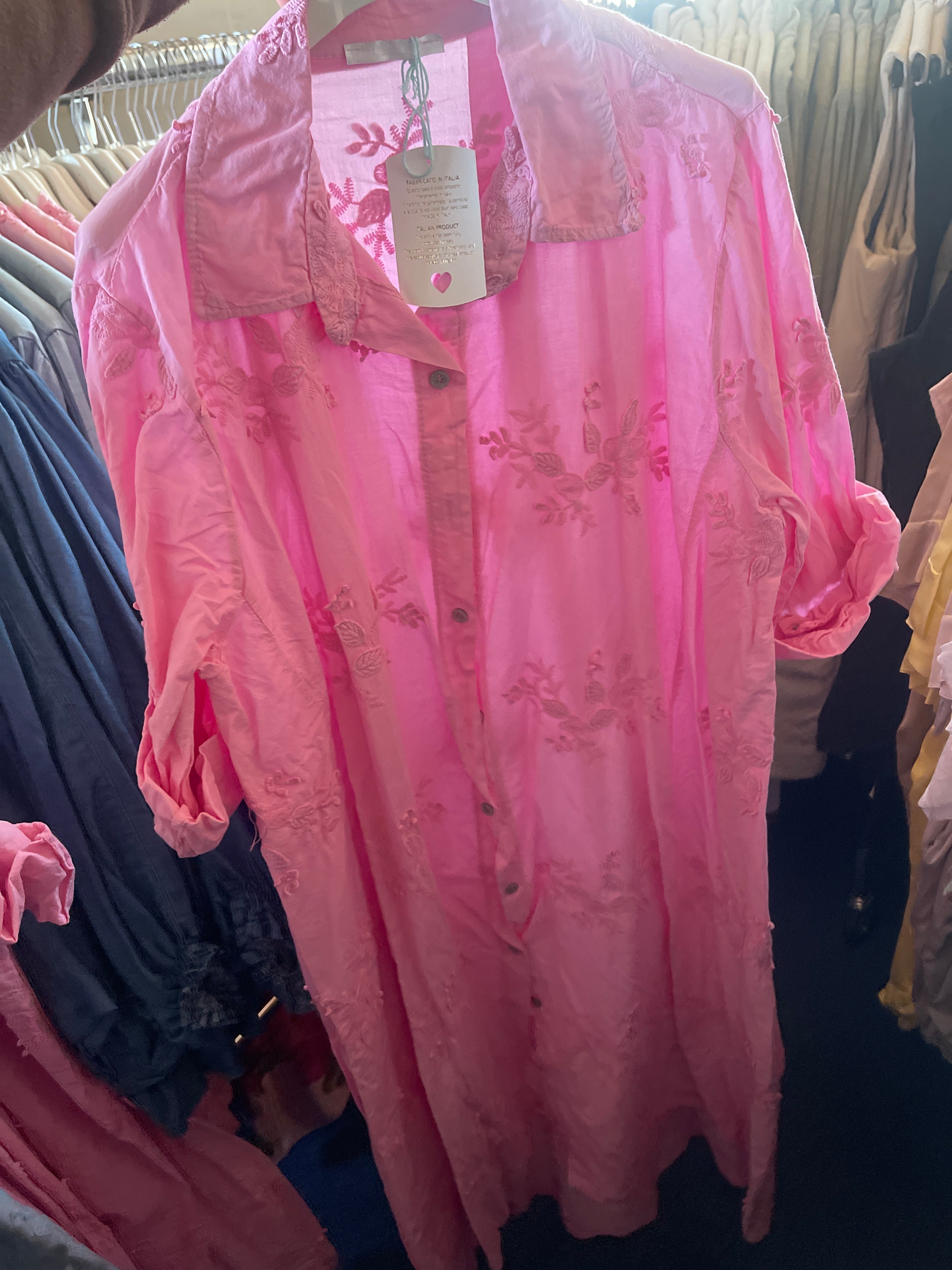 Lang skjortekjole med broderi by Sierra