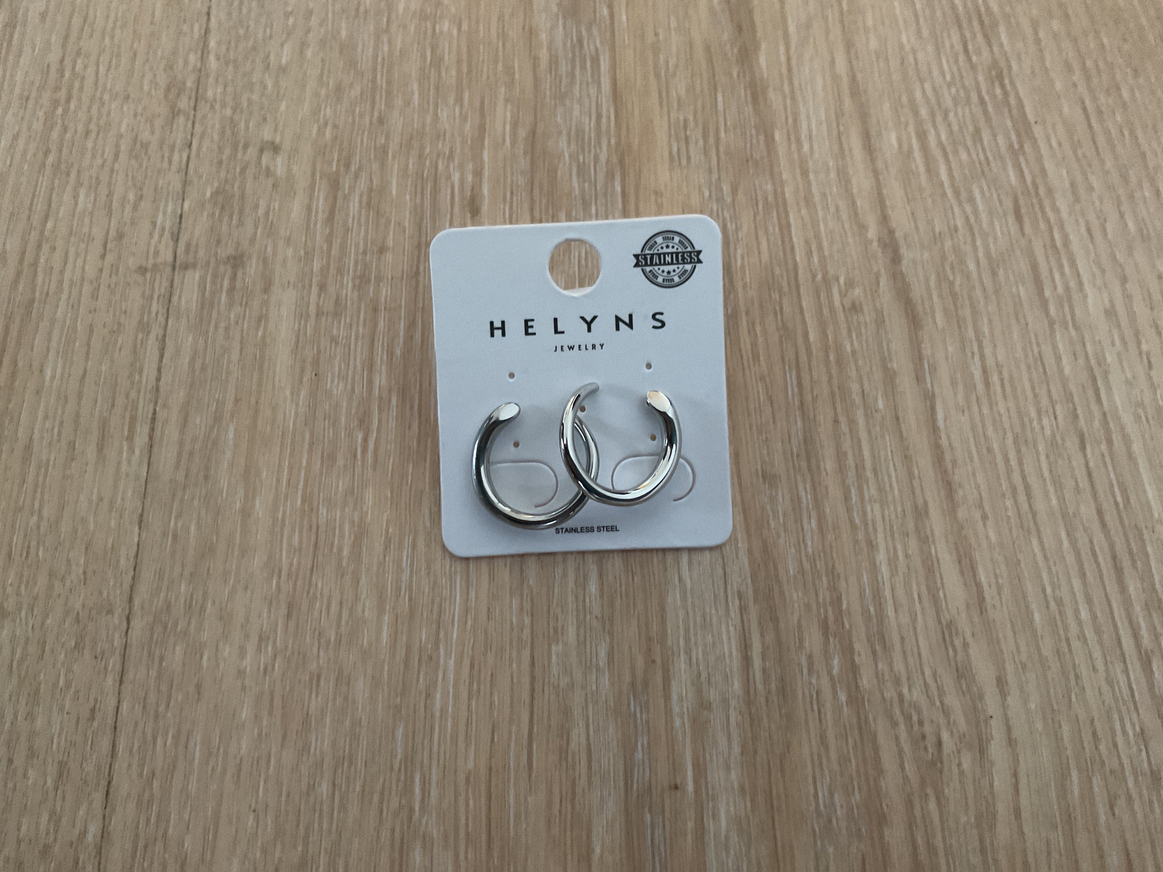 Halv runde øreringe sølv by Krone 1