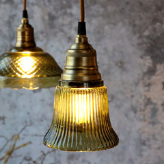 Lampe m. messingtop, H17/Ø12 cm oliven