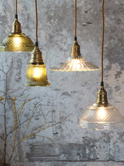 Lampe m. messingtop, H14/Ø26 cm klar