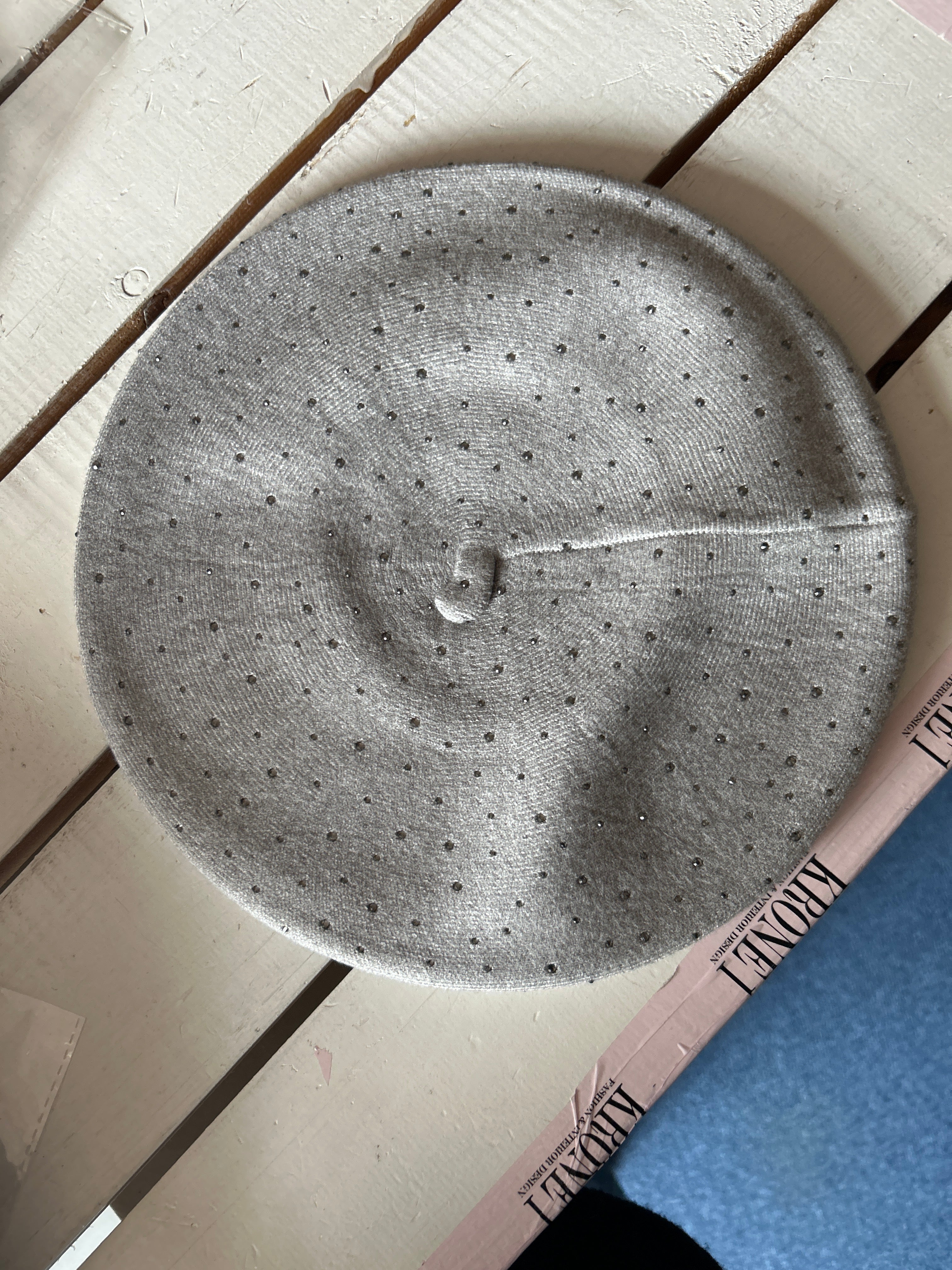 Beret med simlisten by Krone 1