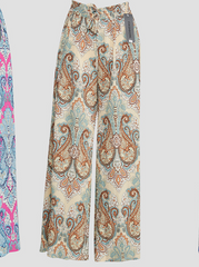 Plissé viddebukser med paisley print - Tilfældig farve by Krone 1