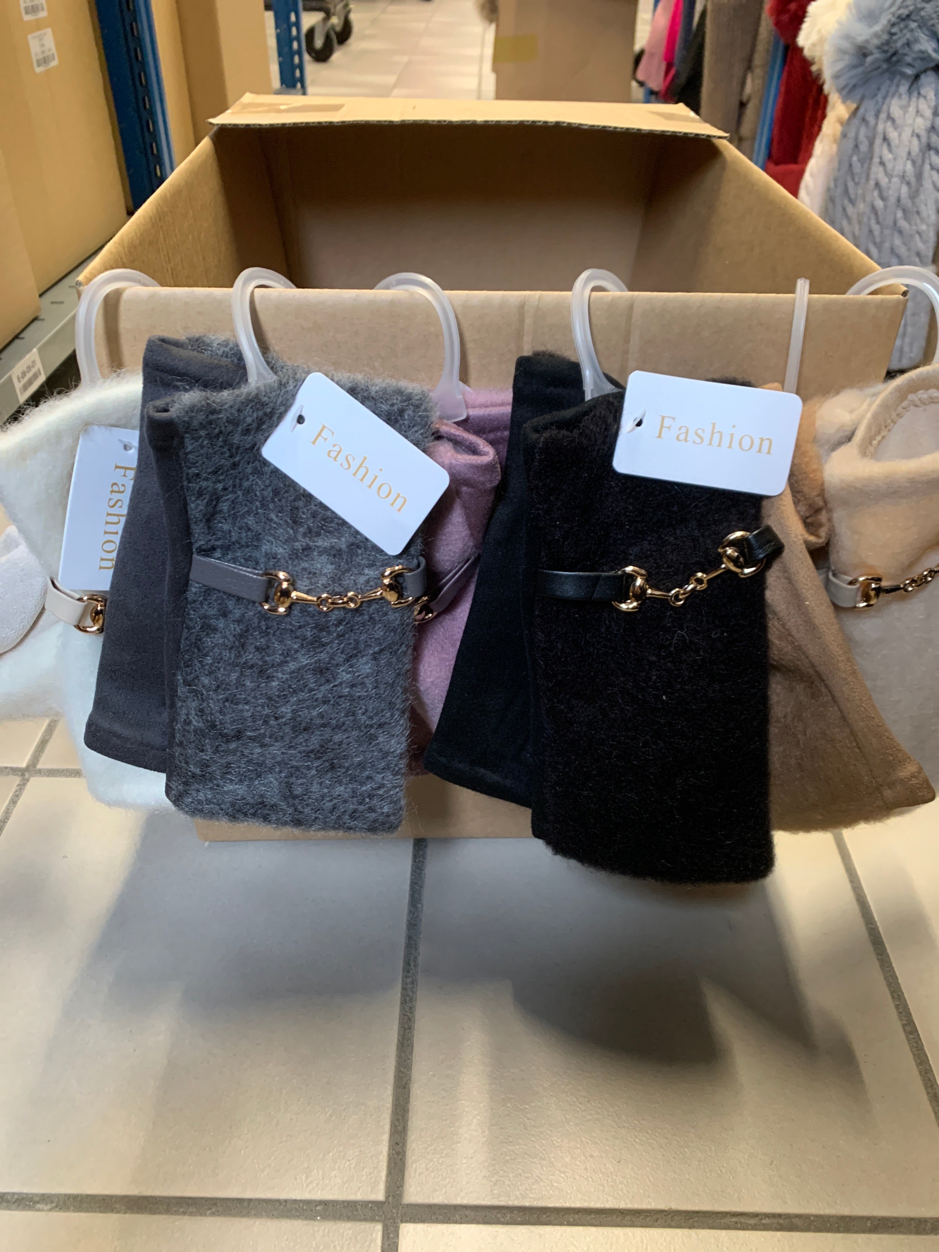 Fingerløse handsker med “bid” design by Krone 1