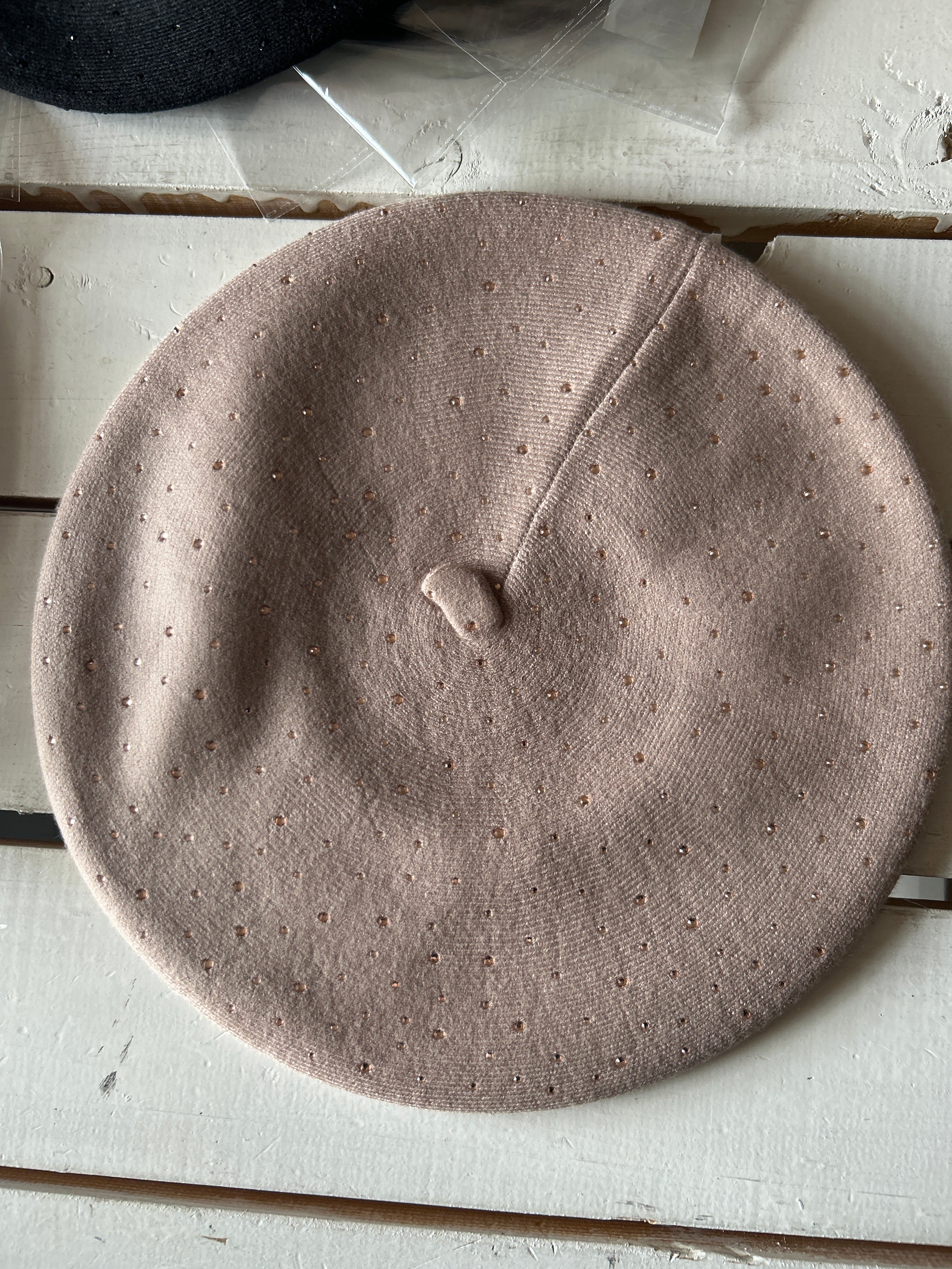 Beret med simlisten by Krone 1