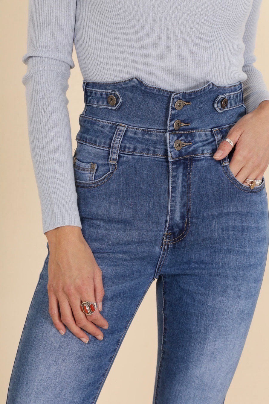 Jeans med ultra høj talje og push up by Krone 1