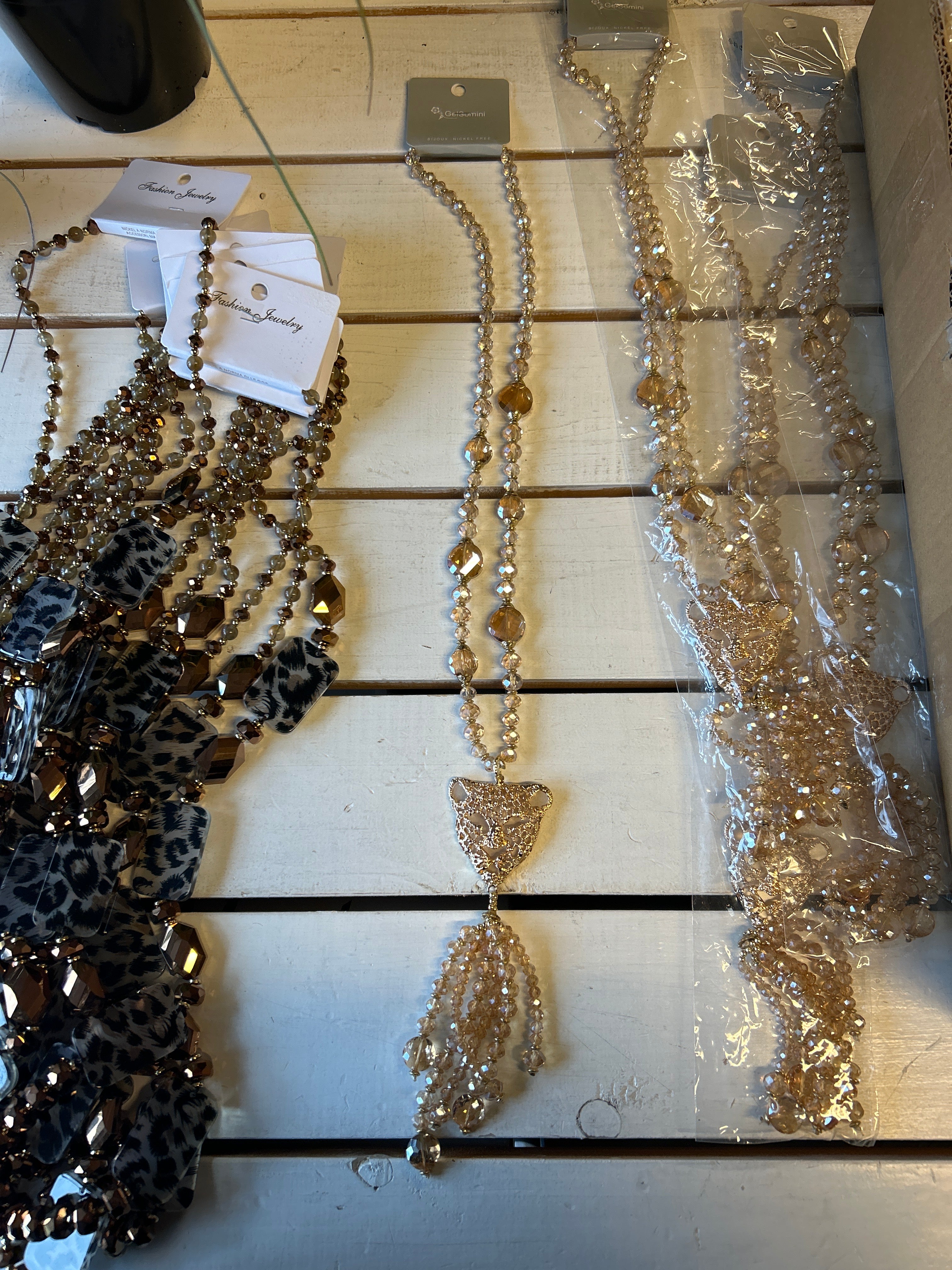 Halskæde med leopard motiv by Krone 1