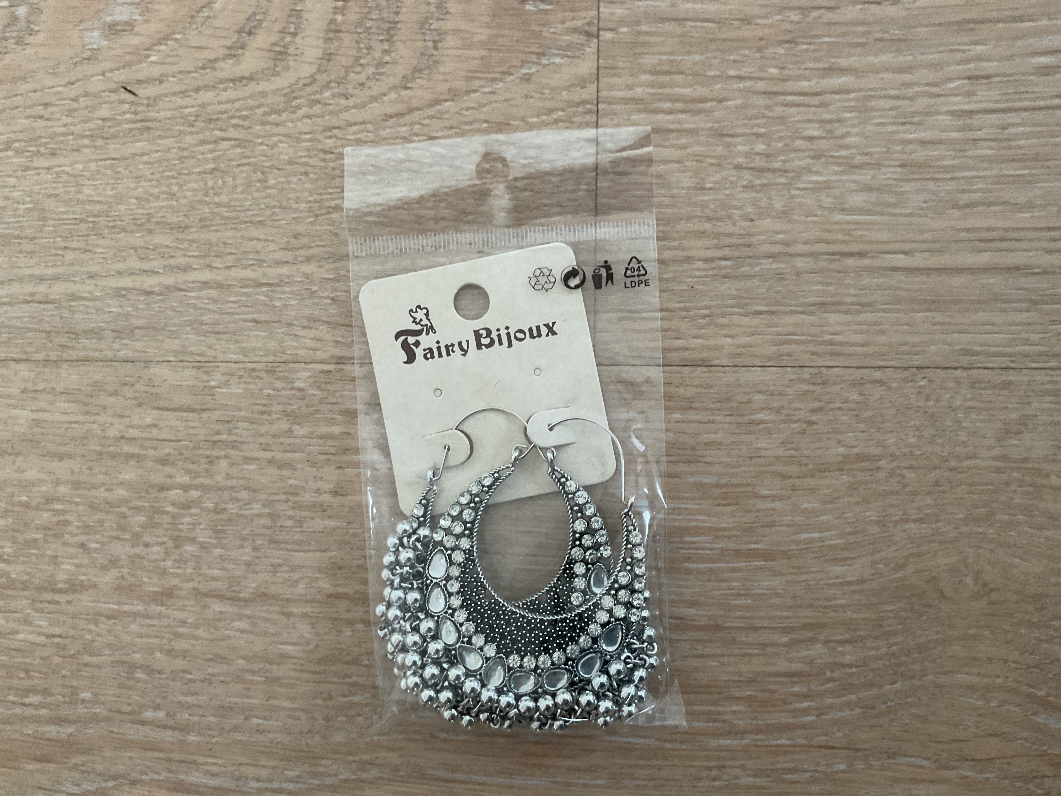 Boho hoop øreringe med vedhæng by Krone 1