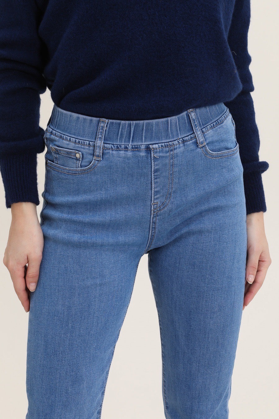 Jeans med elastik i taljen midwash by Krone 1