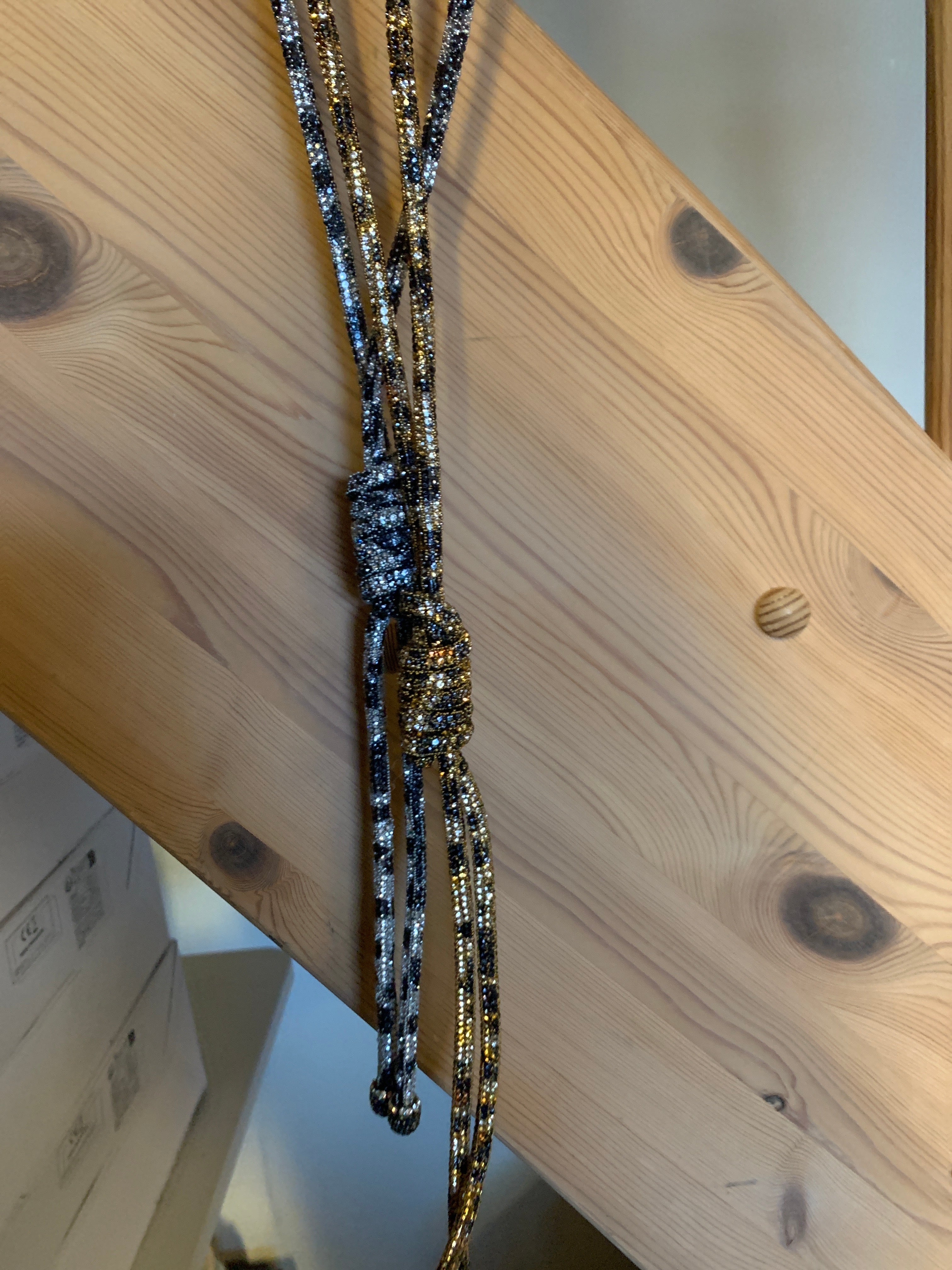 Bolo tie bling halskæde by Krone 1