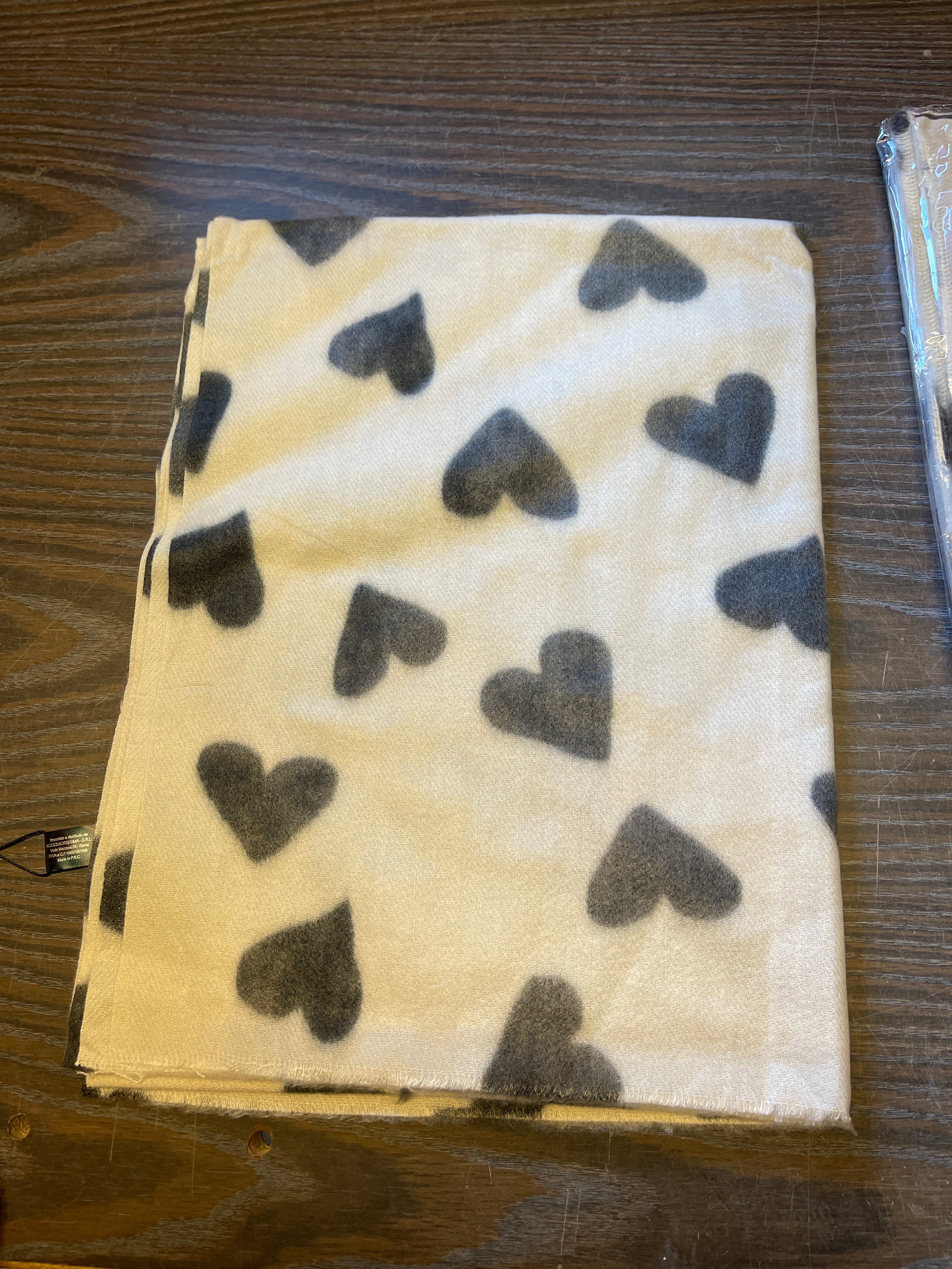 Halstørklæde med hjerter