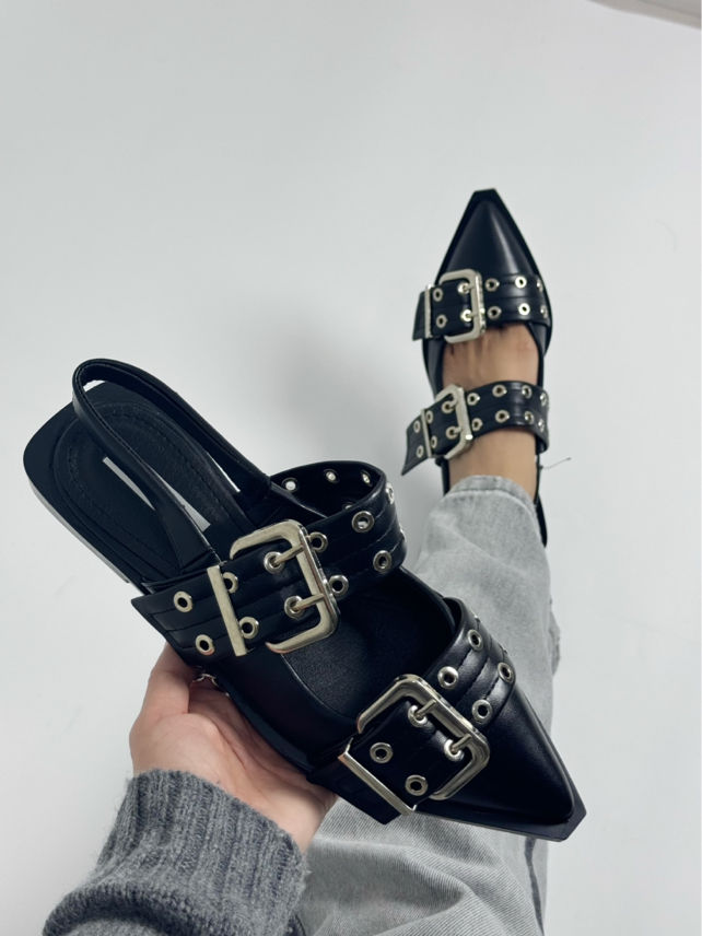 Spidse ballerinaer med studs