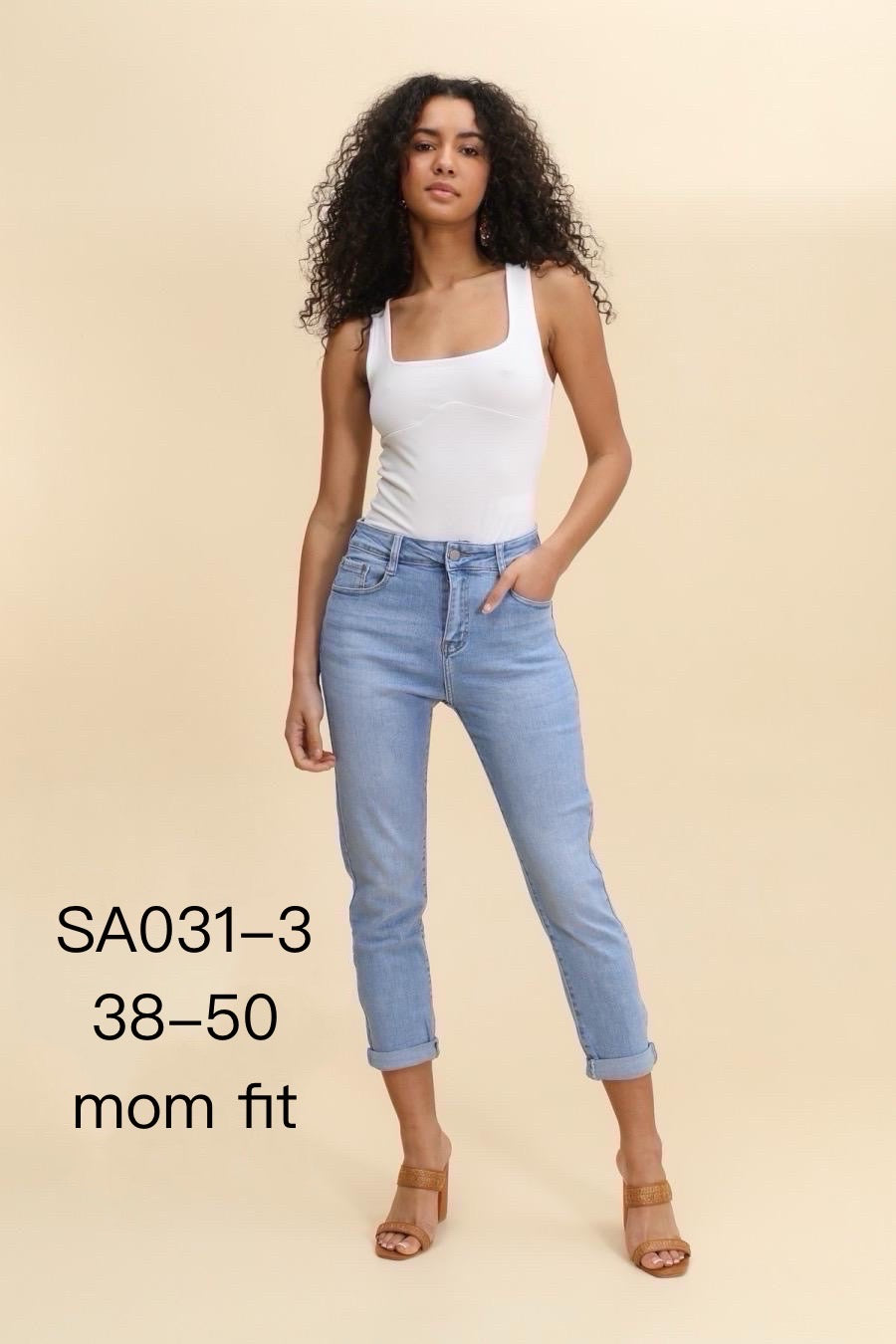 Mom fit jeans