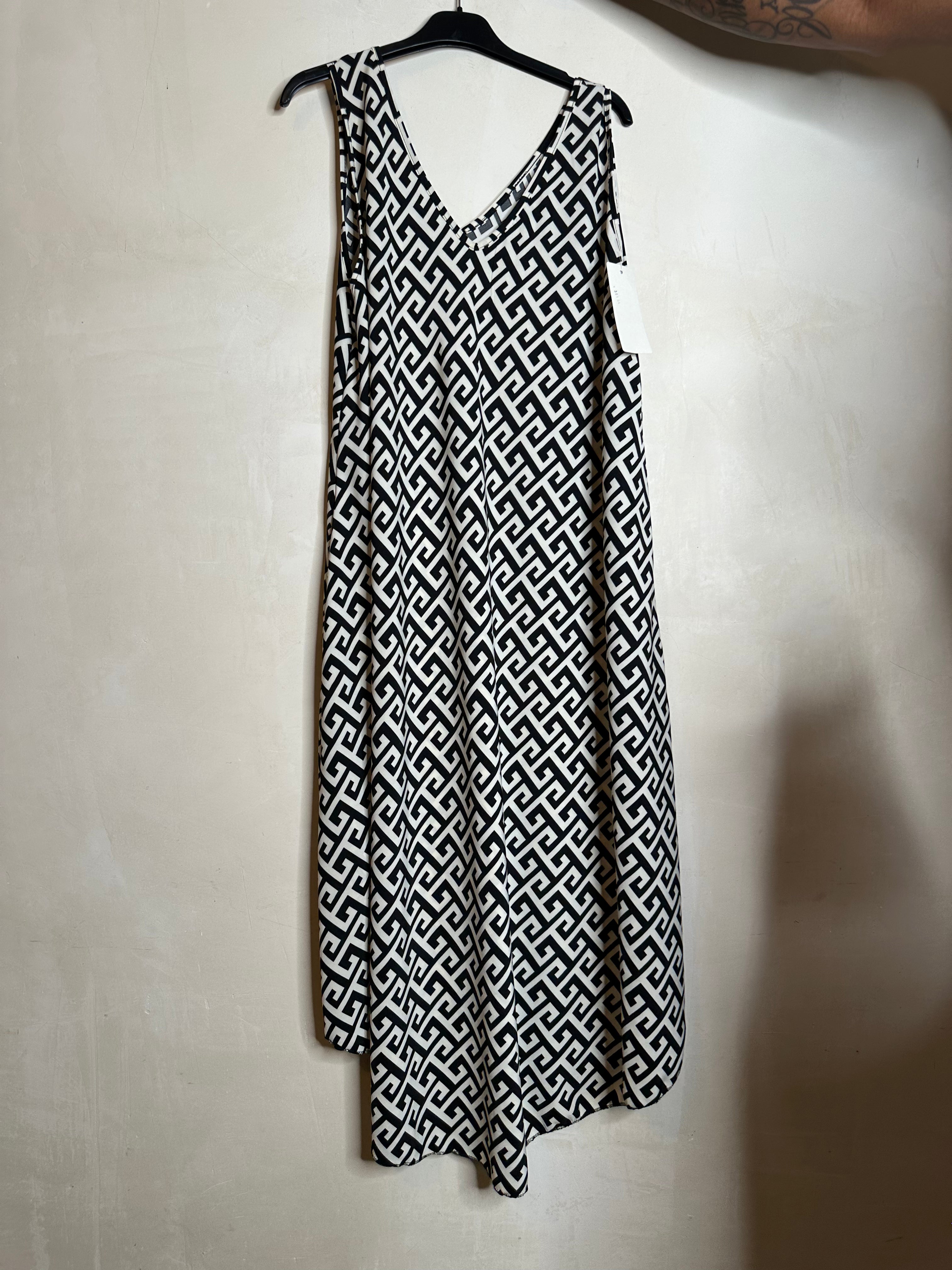 Printet a-shape kjole - Brystmål 130cm - Viskose Polyester by Miss One