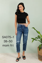 Mom fit jeans med huller