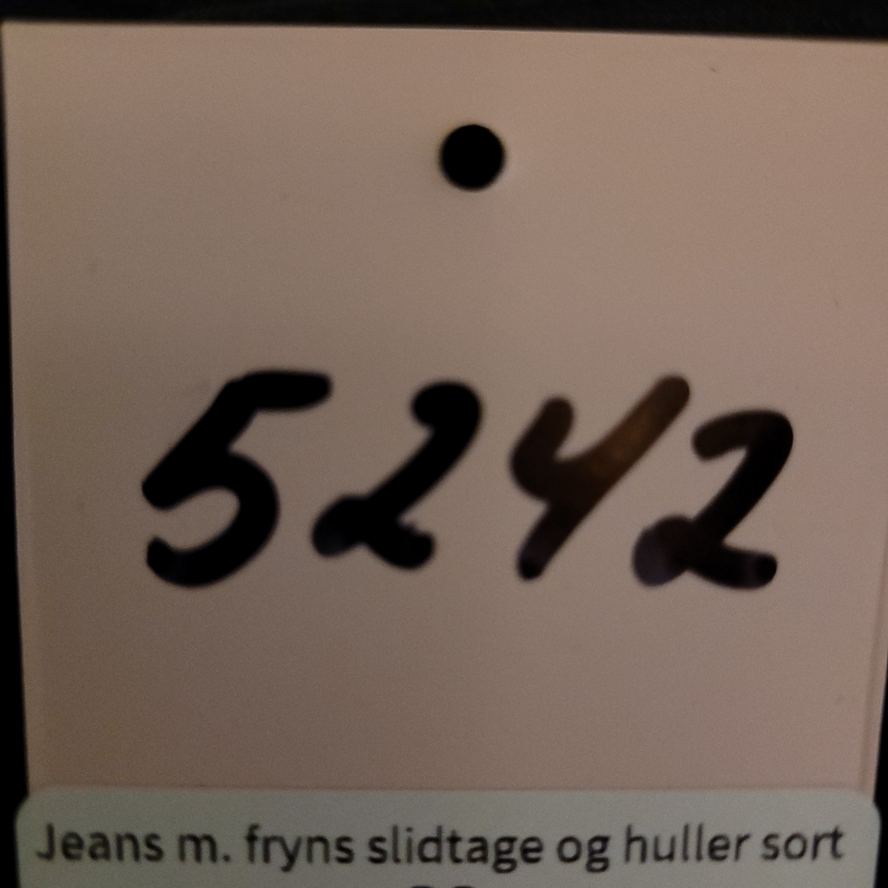 Jeans m. fryns slidtage og huller sort