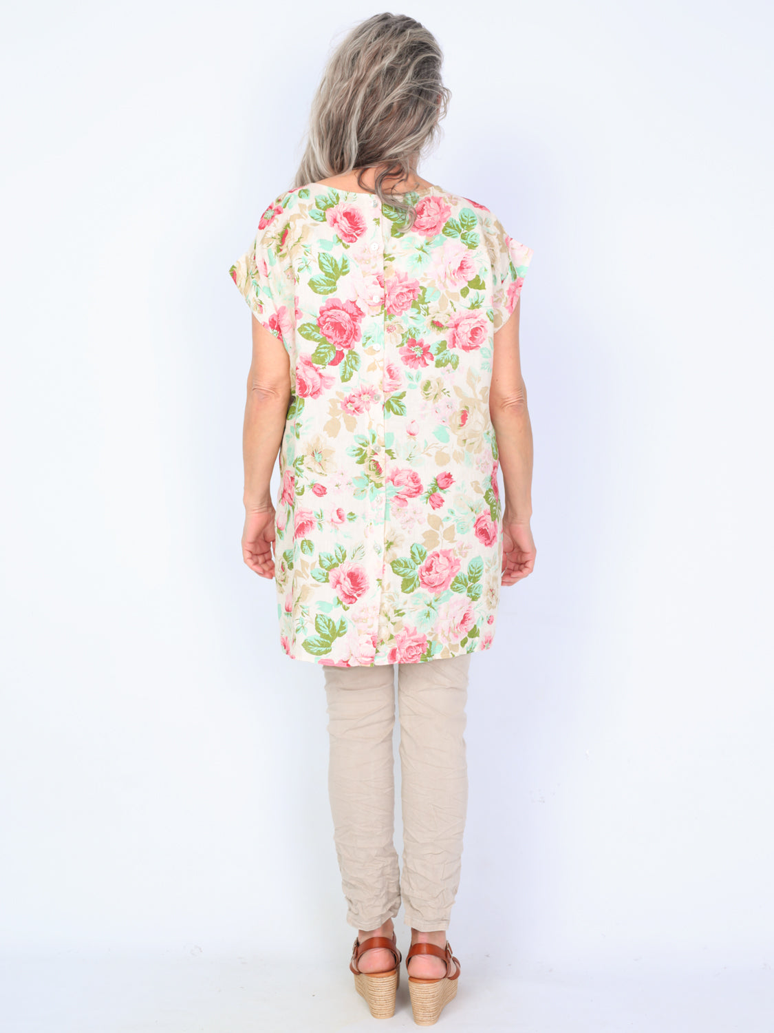 Krone 1 linen blouse with folds at the sleeve