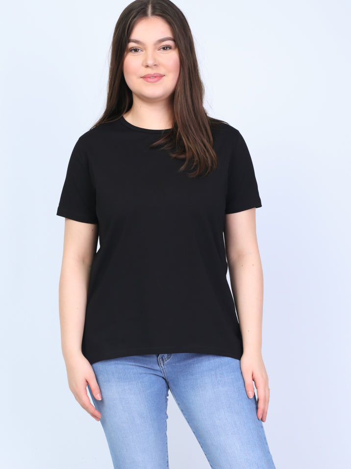 Basic plain T-shirt