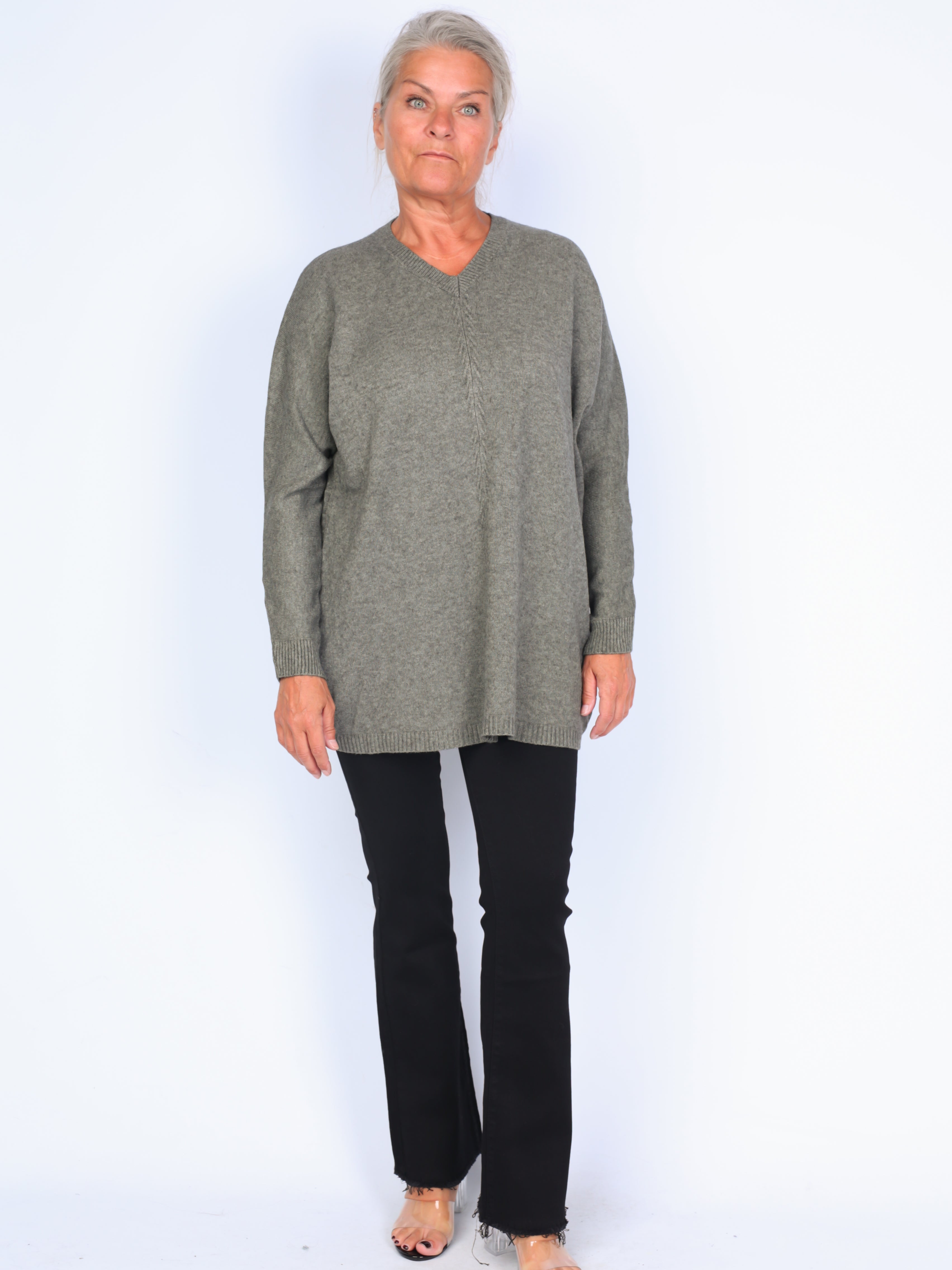Knitted v-neck blouse Plus Size