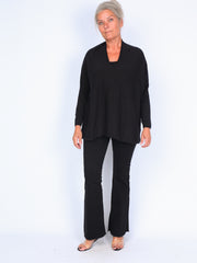 Long-sleeved knit sweater with v-neck