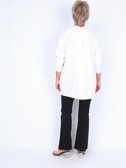 Thin knit blouse with v-neck