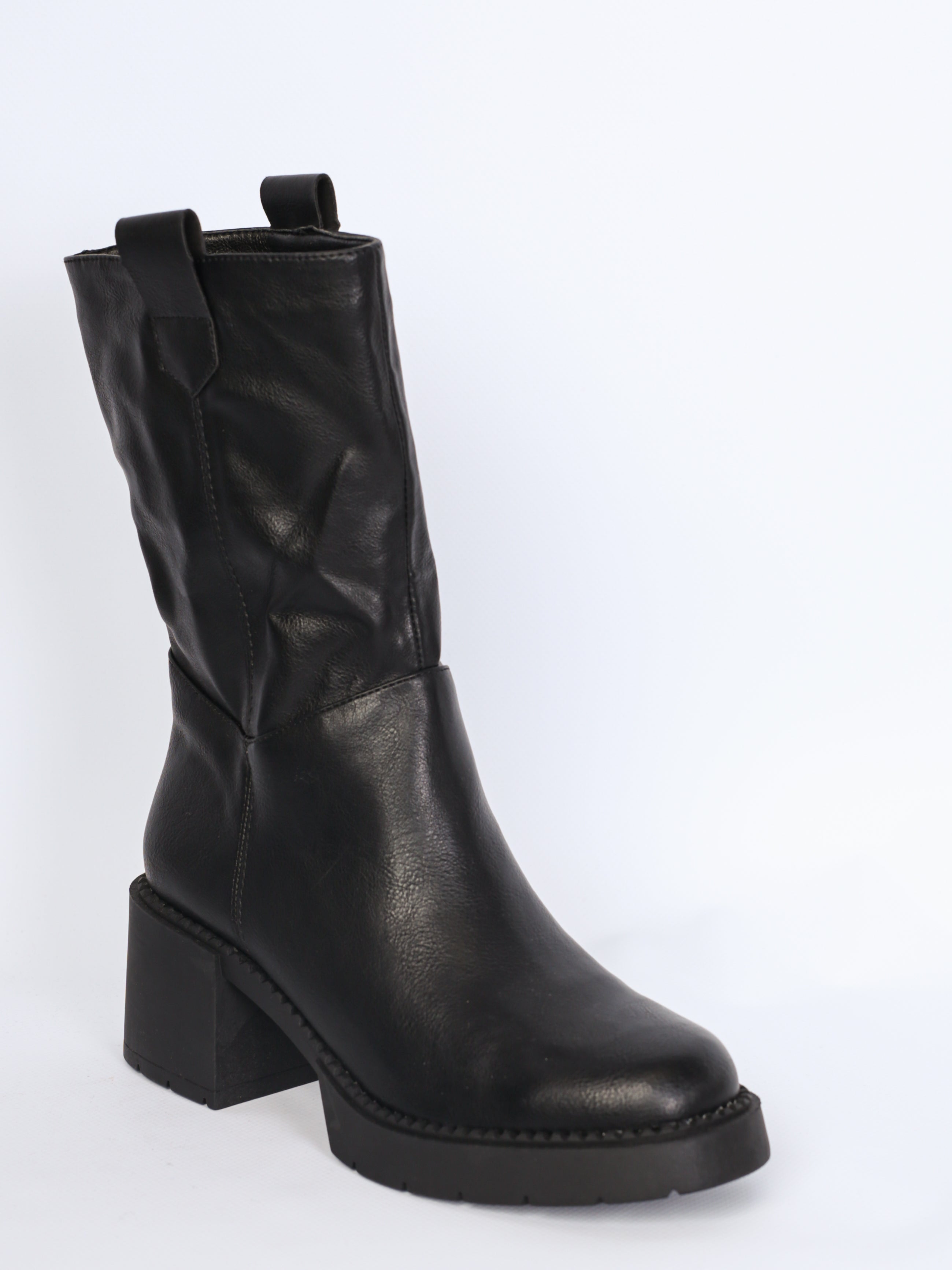 Chunky leather boot with heel