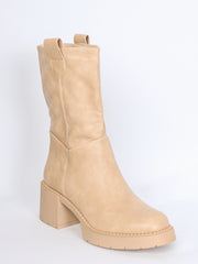 Chunky leather boot with heel