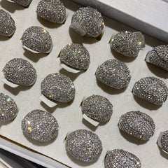 Bling ring with pattern